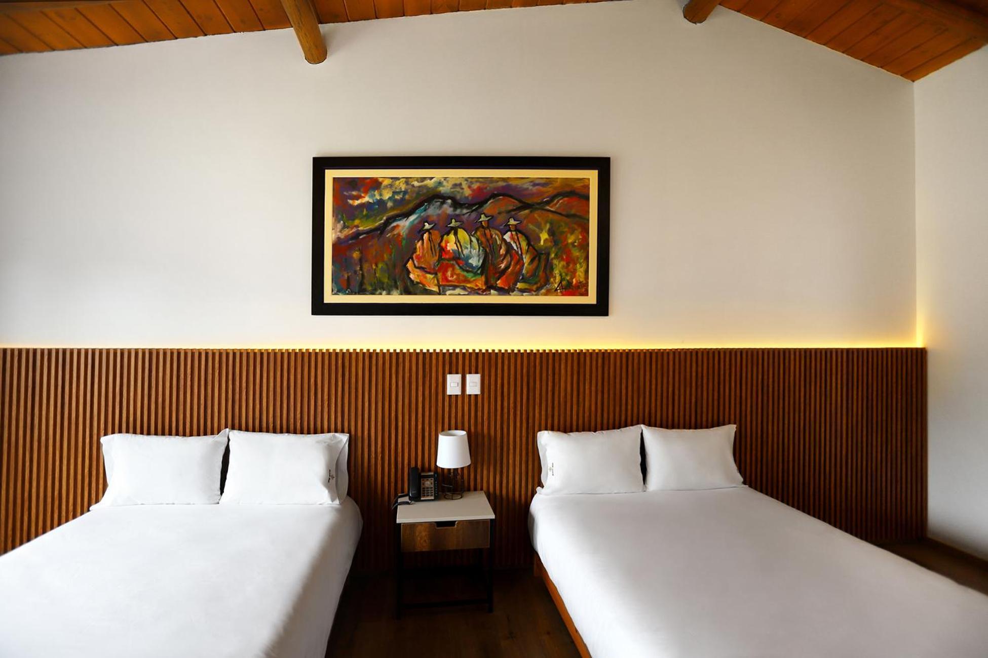 Ensenada Hotel Y Campo Asociado Casa Andina Кахамарка Экстерьер фото